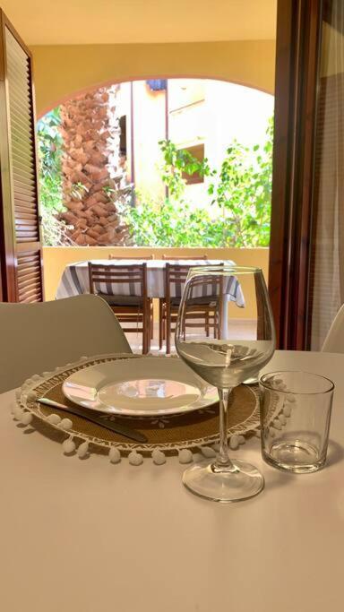 Nest House - Esclusivo Appartamento Marina Di Olbia- Mater Olbia - Beaches - Close To The Airport - Private Parking- Full Comforts - Exterior foto