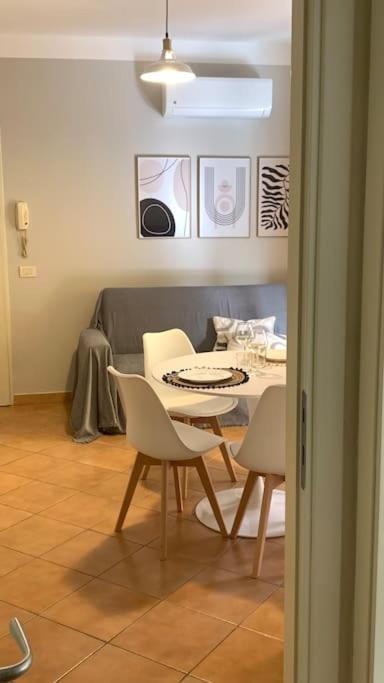 Nest House - Esclusivo Appartamento Marina Di Olbia- Mater Olbia - Beaches - Close To The Airport - Private Parking- Full Comforts - Exterior foto