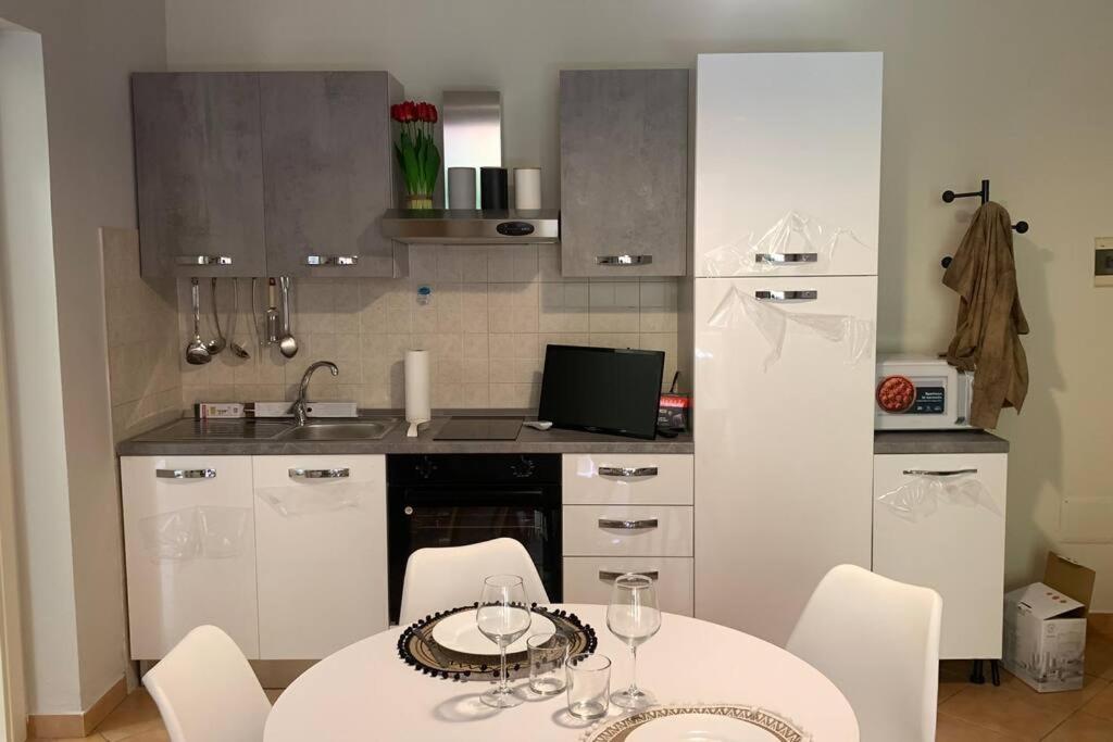 Nest House - Esclusivo Appartamento Marina Di Olbia- Mater Olbia - Beaches - Close To The Airport - Private Parking- Full Comforts - Exterior foto