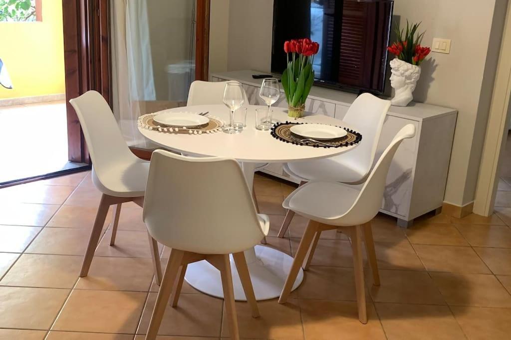Nest House - Esclusivo Appartamento Marina Di Olbia- Mater Olbia - Beaches - Close To The Airport - Private Parking- Full Comforts - Exterior foto