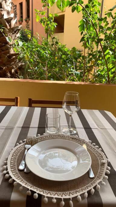 Nest House - Esclusivo Appartamento Marina Di Olbia- Mater Olbia - Beaches - Close To The Airport - Private Parking- Full Comforts - Exterior foto
